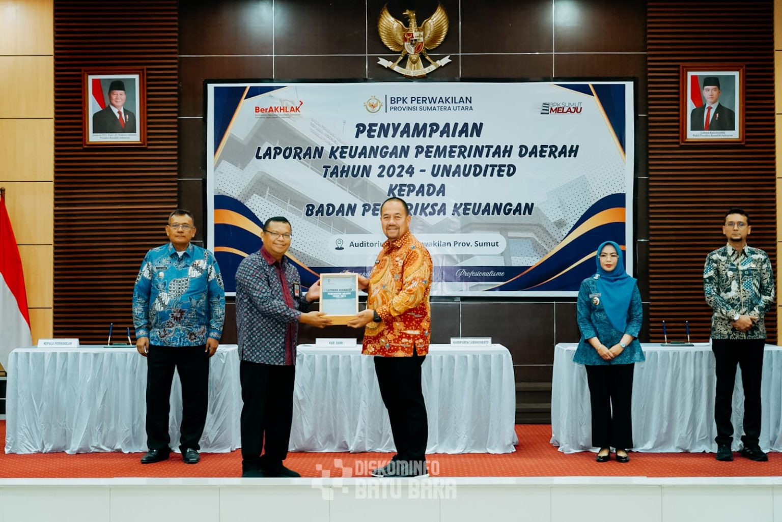 Bupati Batu Bara Serahkan LKPD Unaudited Pemkab Batu Bara Tahun Anggaran 2024