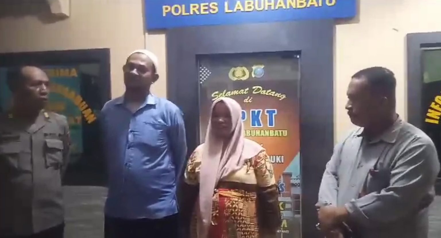 Bahagianya Ibu Hamil ini, Keinginannya Naik Mobil Polisi diwujudkan Polres Labuhanbatu
