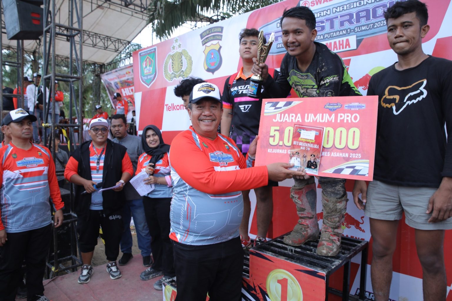 Bupati Taufik Berharap Kejurnas Grasstrack Berlanjut Di Asahan