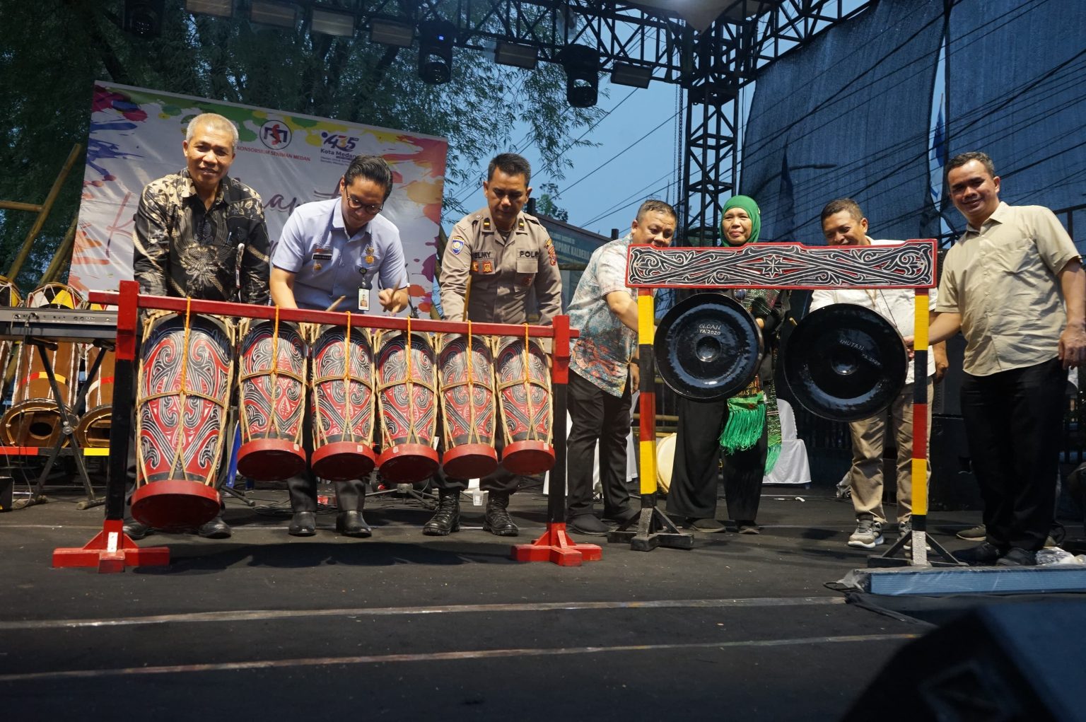 Buka Pesta Seni Medan, Rico Waas Tegaskan Komitmen pada Budaya
