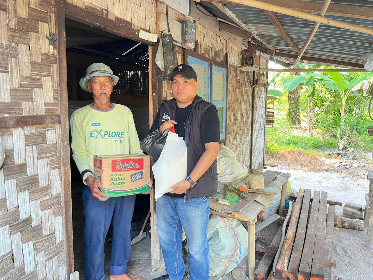 Arkamedia Salurkan Bantuan untuk Warga Kurang Mampu dan Lansia di Dusun VII Desa Bogak Besar
